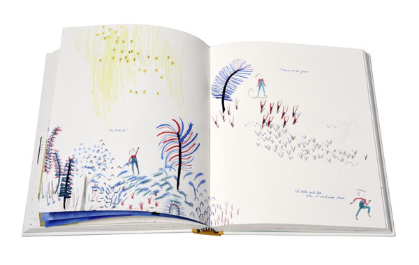 Fotografie eines offenen Buches. Auf der Doppelseite sind feine Zeichnungen zu sehen. Ein kleines Mädchen geht in einer Wunderlandschaft. Es sucht jemand. Die Zeichnung, farbig, ist eine Tusche Illustration. Mit Pinsel und Feder gezeichnet.     